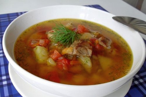 Ароматный суп с жареной свининой